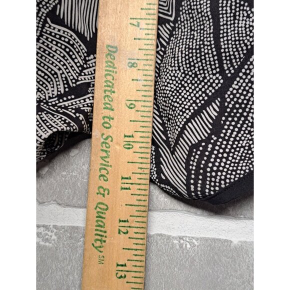 Lululemon Speed Shorts Patterned Floral Black Athletic Running Shorts Women's 4 - Picture 9 of 12